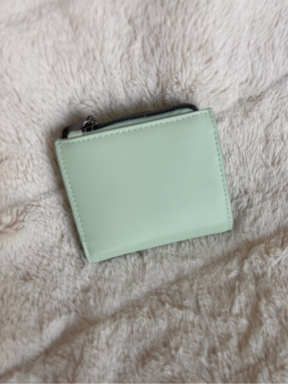 Lug Hurdle Satin Luxe VL RFID Wallet - Mist Green - Picture 6 of 10